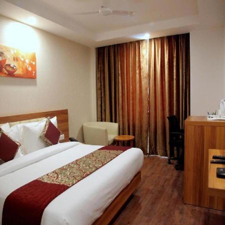 Hotel Tu Casa Delhi Airport Ню Делхи Екстериор снимка