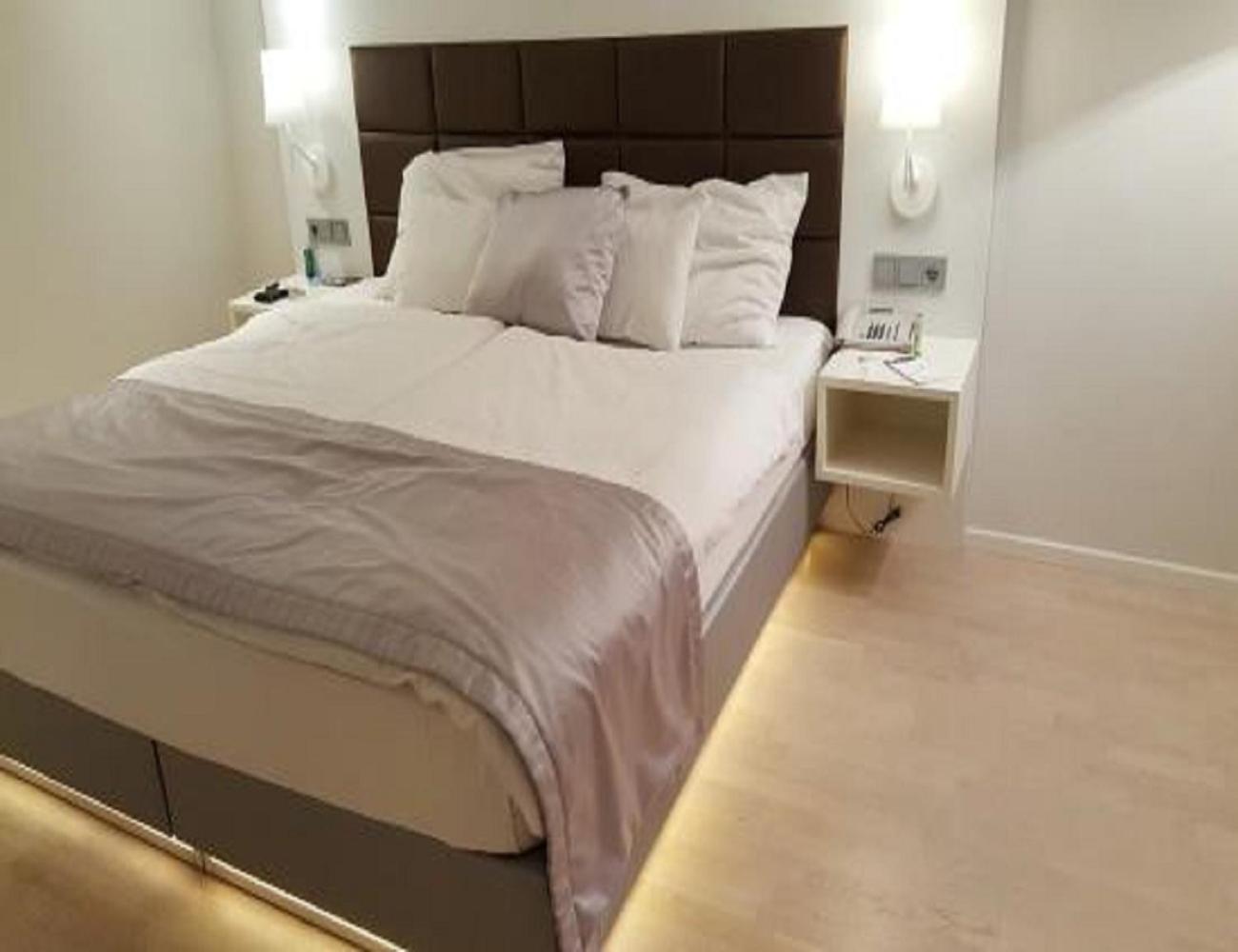 Hotel Tu Casa Delhi Airport Ню Делхи Екстериор снимка